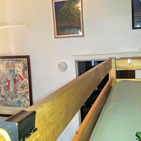 East Village Homestay New York Bagian luar foto
