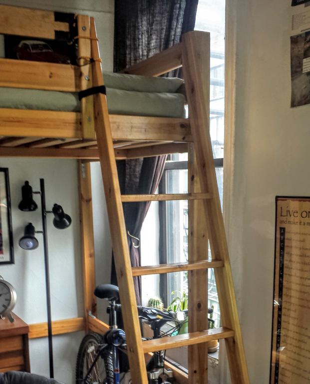East Village Homestay New York Bagian luar foto
