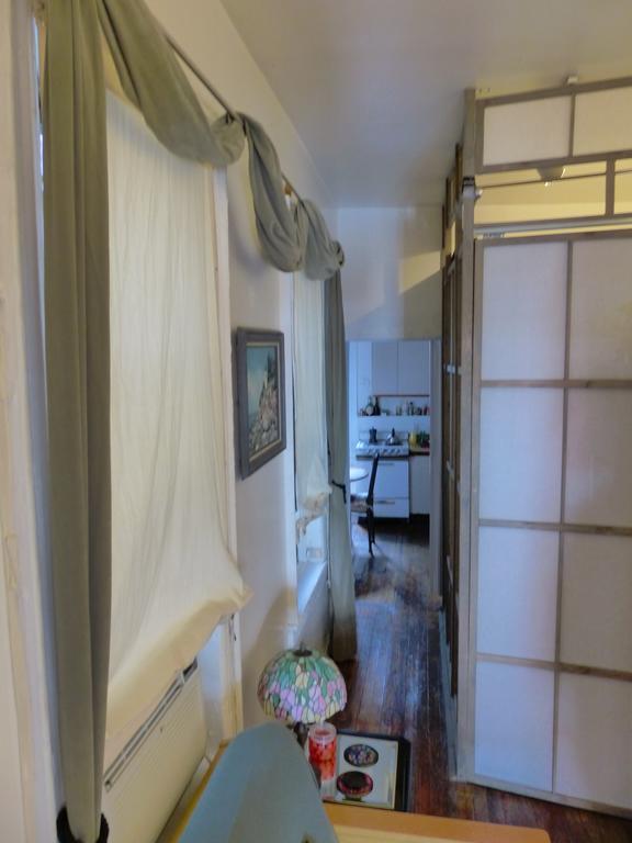 East Village Homestay New York Bagian luar foto
